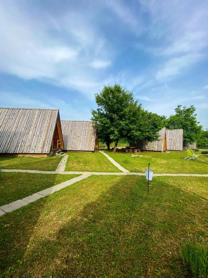 Rooms & Glamping Lana Haus Licko Petrovo Selo Luaran gambar
