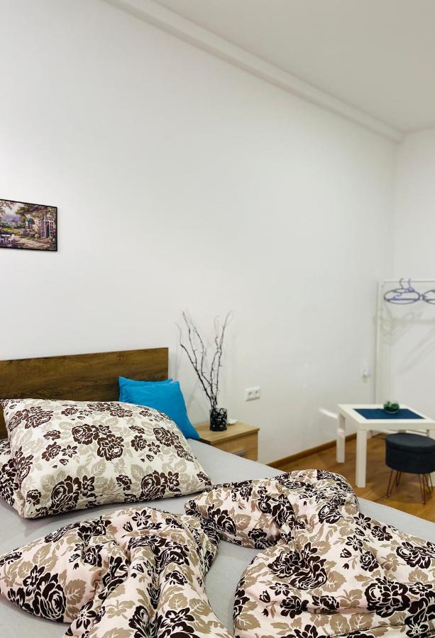Rooms & Glamping Lana Haus Licko Petrovo Selo Luaran gambar