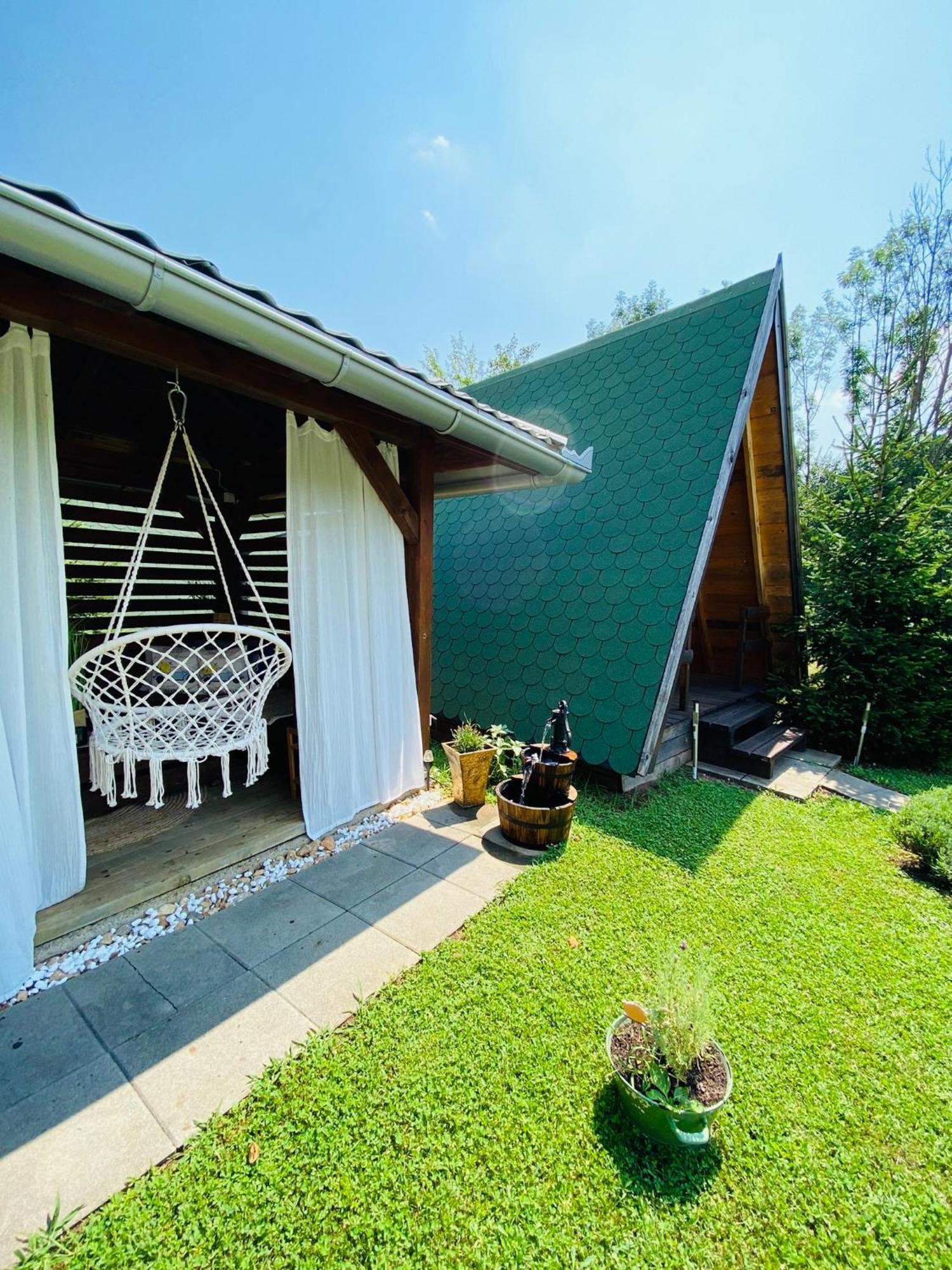 Rooms & Glamping Lana Haus Licko Petrovo Selo Luaran gambar
